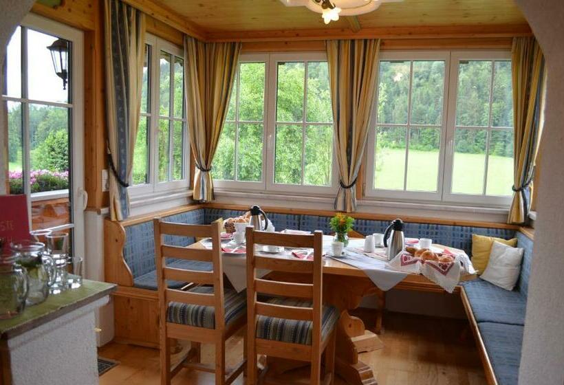 ベッドアンドブレックファースト Hochegg