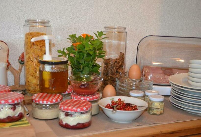 ベッドアンドブレックファースト Hochegg