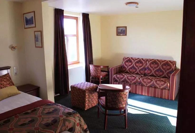 Hotelli Auberge Des Cretes