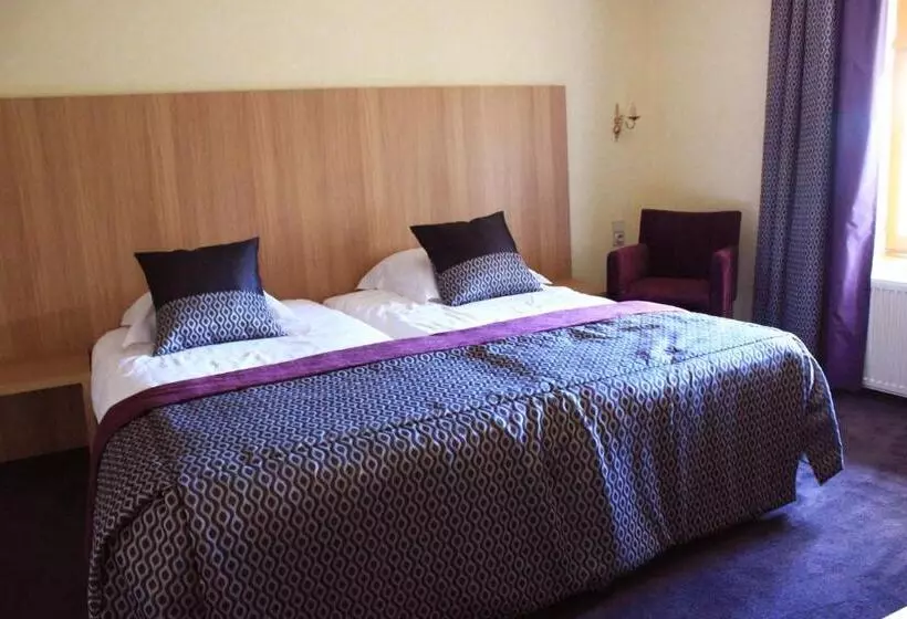 Hotelli Auberge Des Cretes