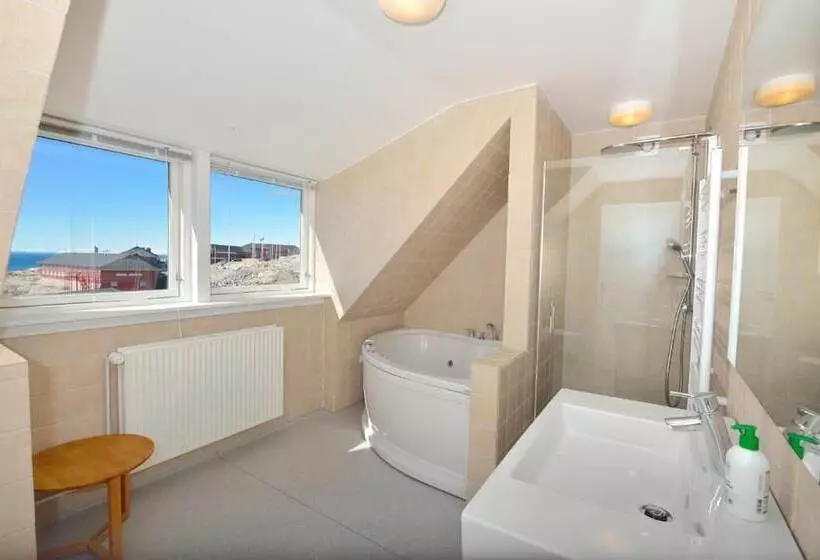 هتل Søma Ilulissat