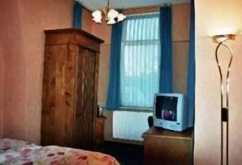 هتل Canteklaar