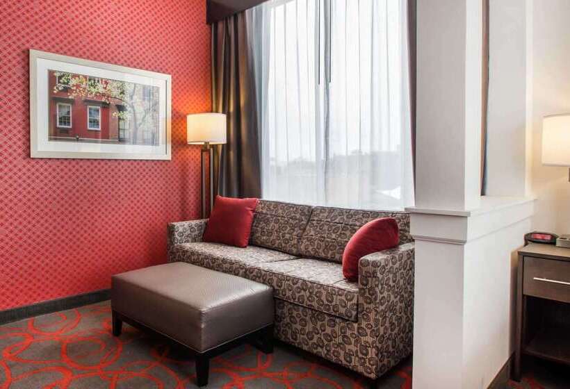 Szálloda Comfort Inn & Suites Near Stadium