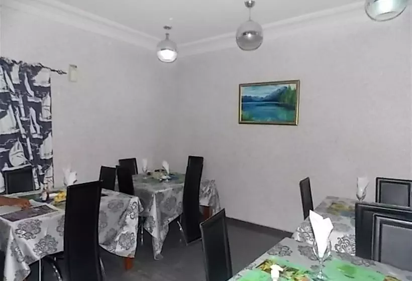 هتل De Next Centre Resort
