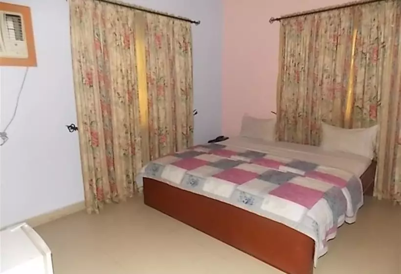 هتل De Next Centre Resort