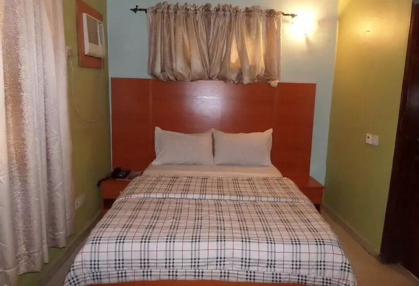 هتل De Next Centre Resort