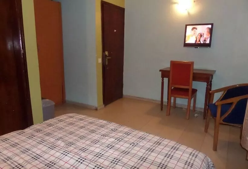 هتل De Next Centre Resort