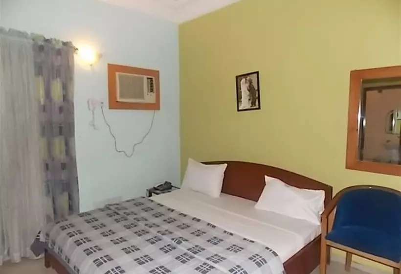 هتل De Next Centre Resort