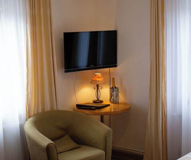 ホテル Landgasthof Stranachwirt