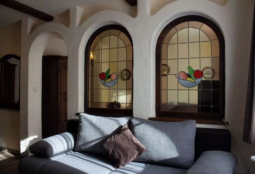 Hotelli Landgasthof Stranachwirt