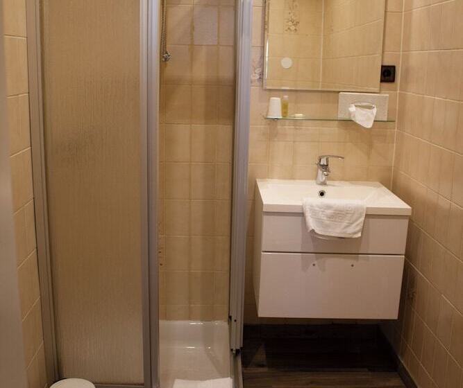 ホテル Landgasthof Stranachwirt