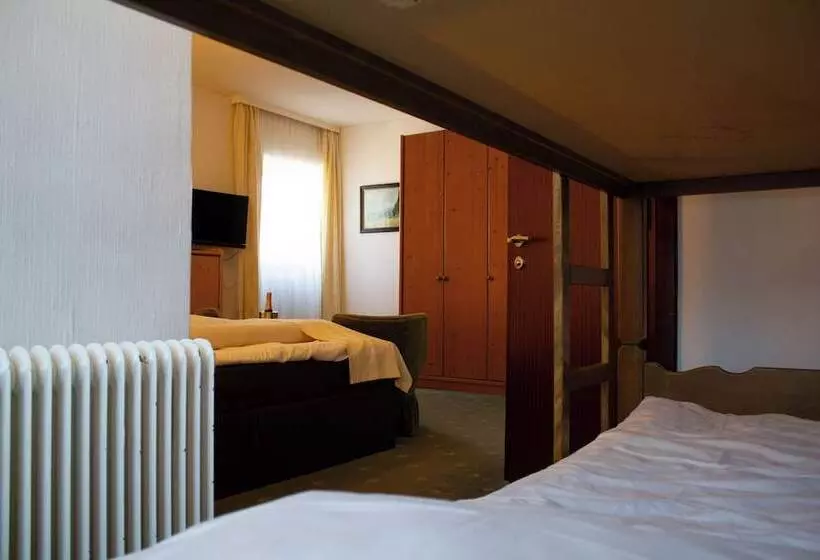Hotelli Landgasthof Stranachwirt
