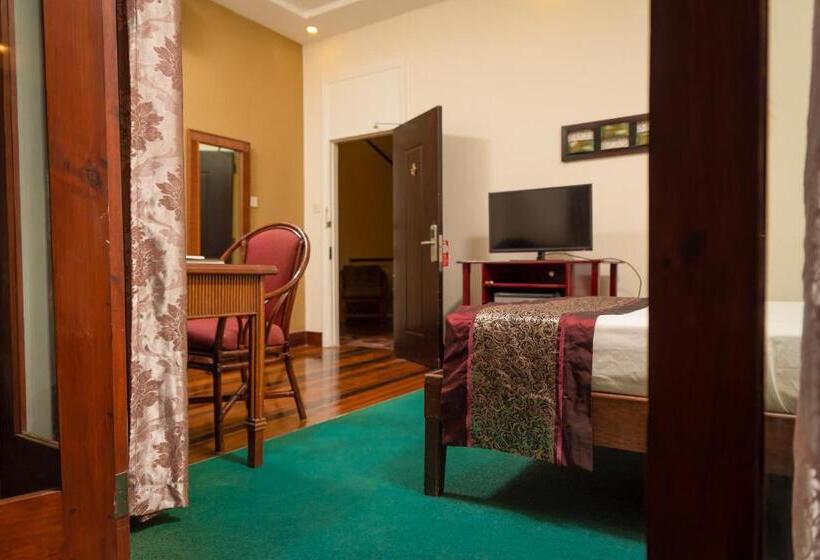 호텔 Herdmanston Lodge