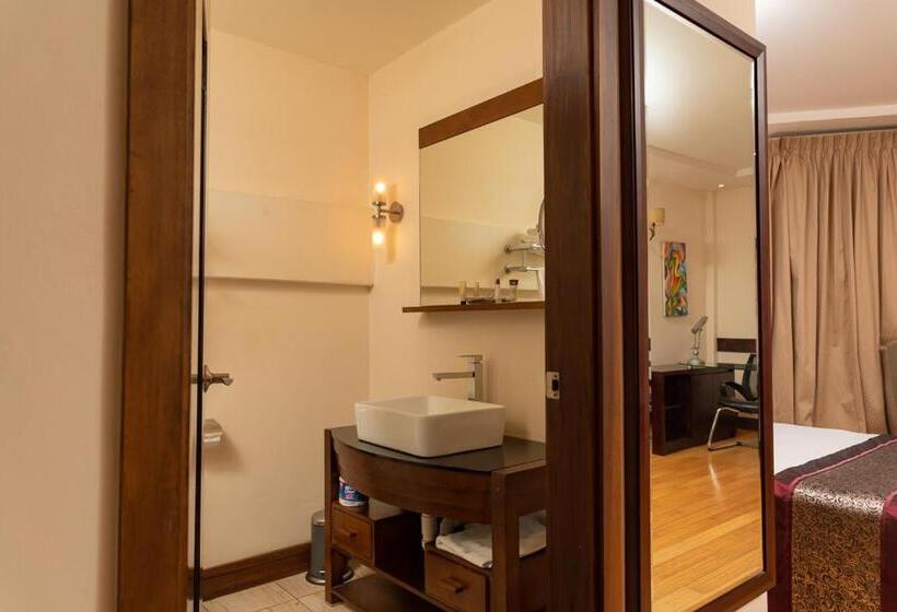 호텔 Herdmanston Lodge