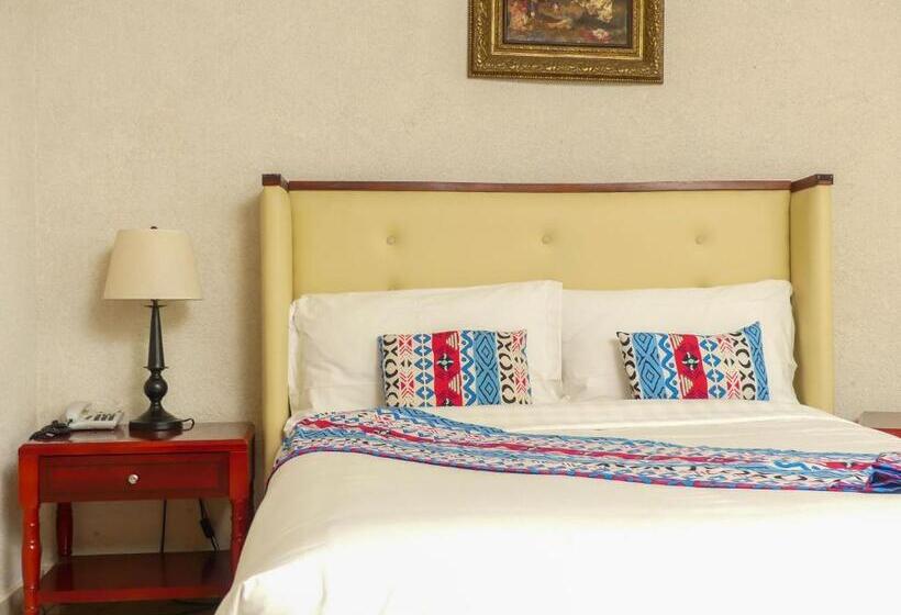 هتل Hibiscus Louis