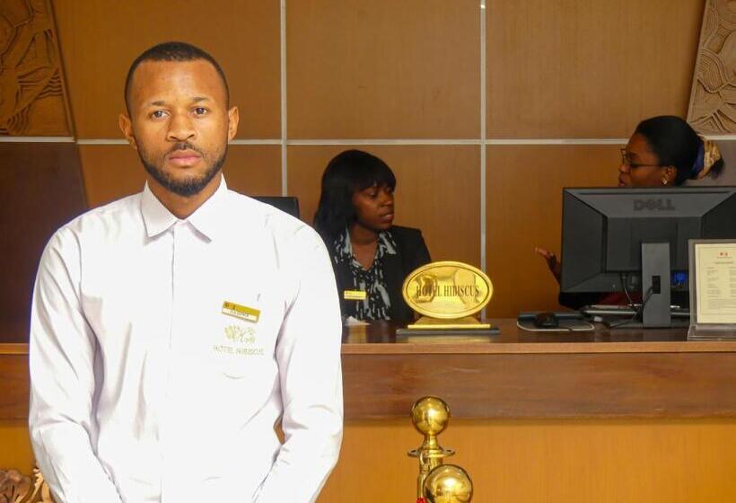 هتل Hibiscus Louis