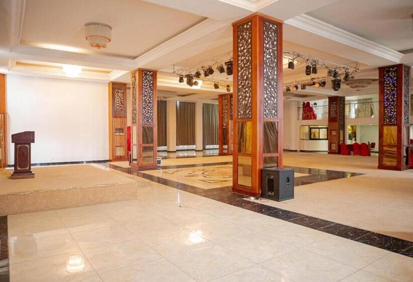 هتل Hibiscus Louis