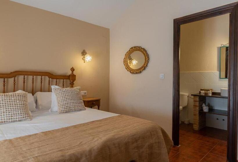 Hospedium Hotel Val De Pinares