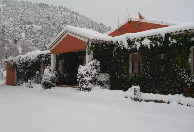 Hospedium Hotel Val De Pinares