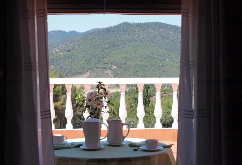 Hospedium Hotel Val De Pinares