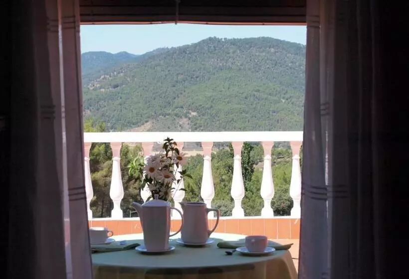 Hospedium Hotel Val De Pinares