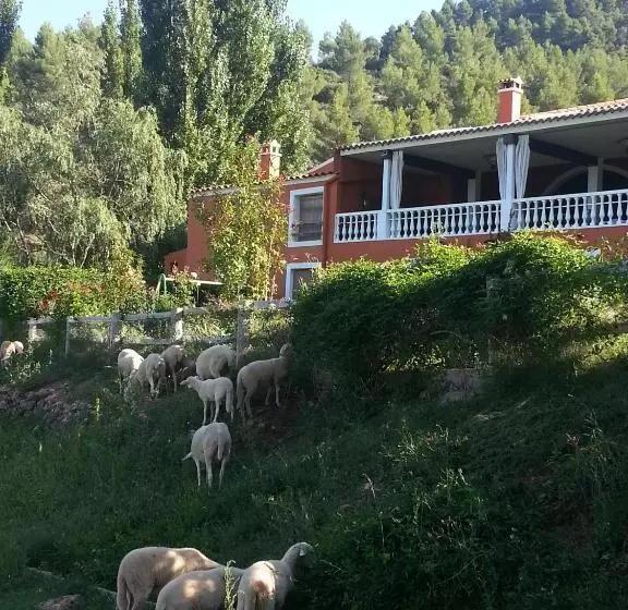 Hospedium Hotel Val De Pinares
