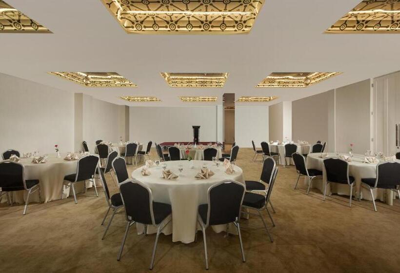 Khas Tugu Hotel Yogyakarta