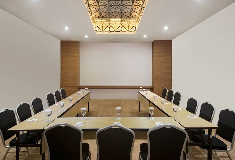 Khas Tugu Hotel Yogyakarta