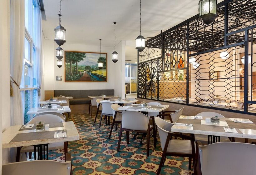 Khas Tugu Hotel Yogyakarta