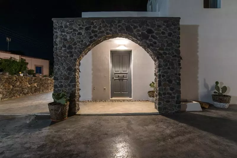 ホテル Lagadi Suites By K&k
