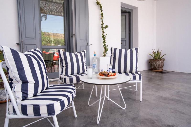 Hotel Lagadi Suites By K&k