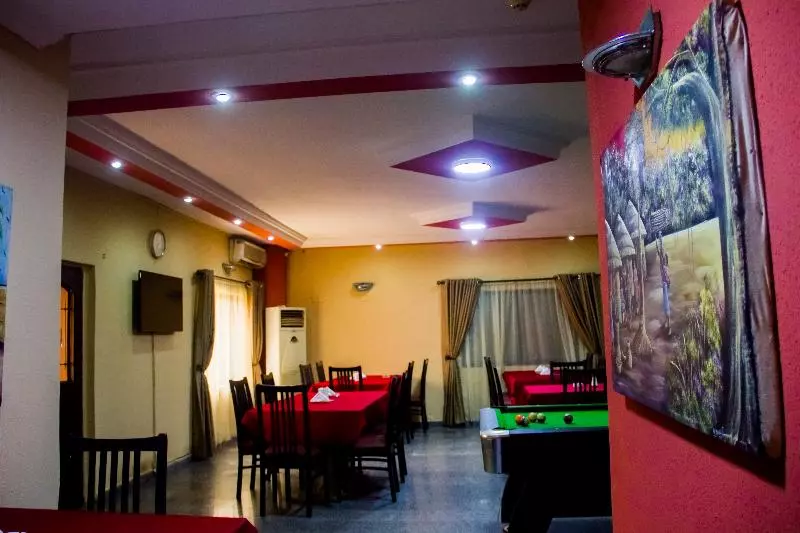 هتل Lamia Inn