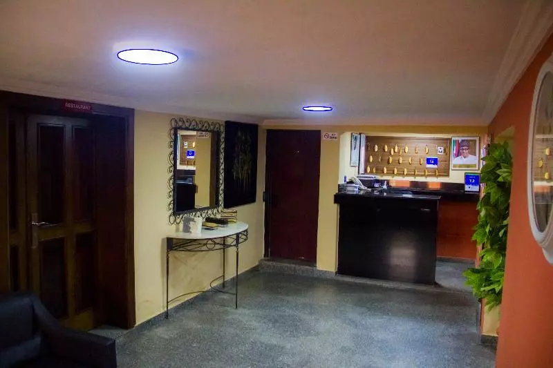هتل Lamia Inn