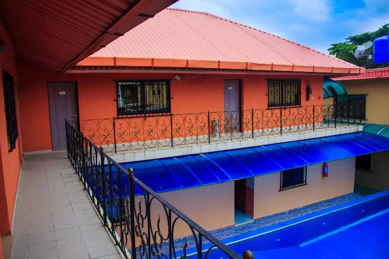 هتل Lamia Inn