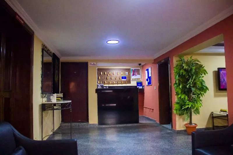 هتل Lamia Inn