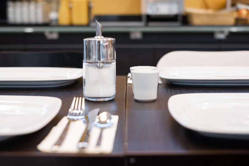 هتل Premier Inn Hannover City University