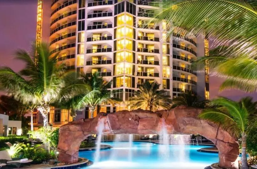 هتل Private Ocean Condos At Trump Sunny Isles