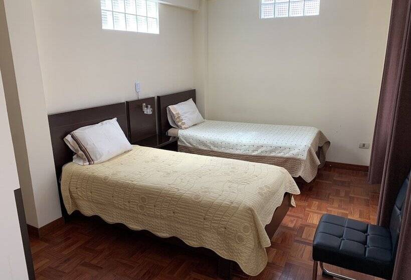 هتل Residencial Alta Vista