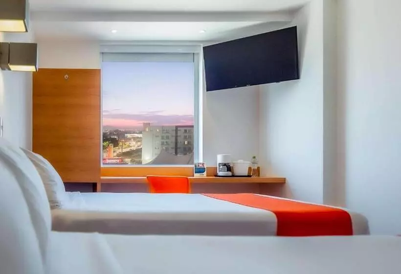 ホテル Sleep Inn Leon Antares