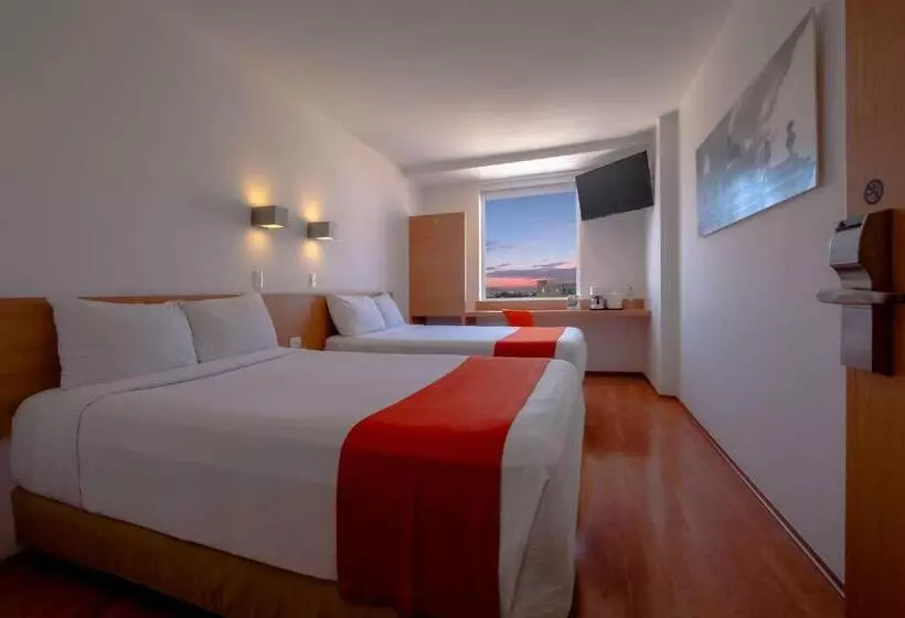 ホテル Sleep Inn Leon Antares
