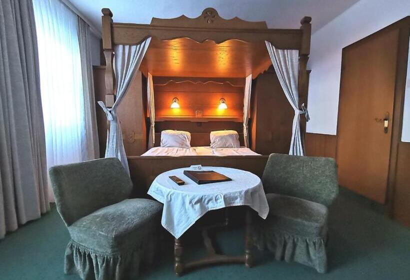 ホテル Landgasthof Stranachwirt