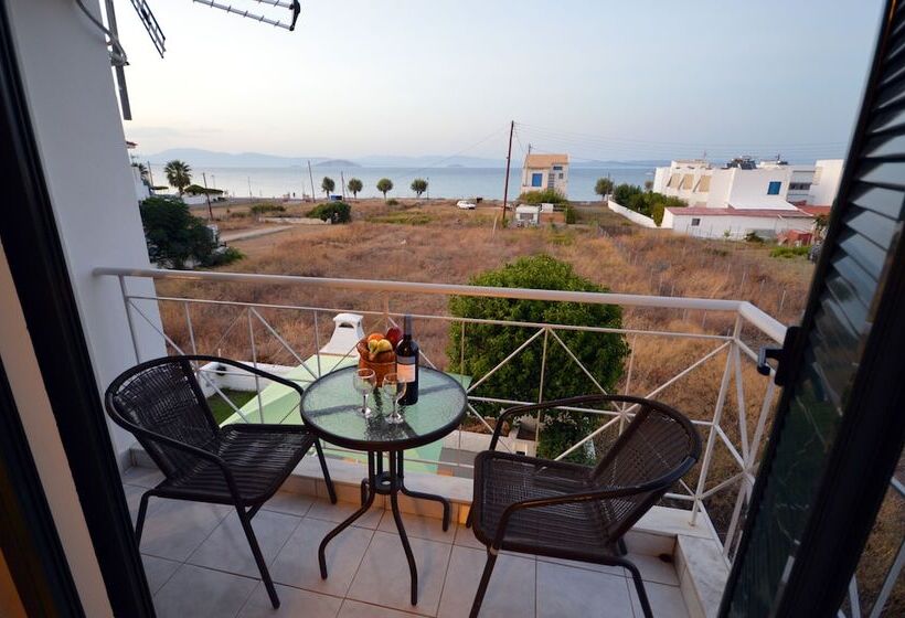 Koukounari Apartments