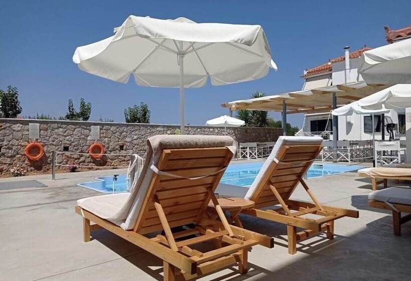 Koukounari Apartments