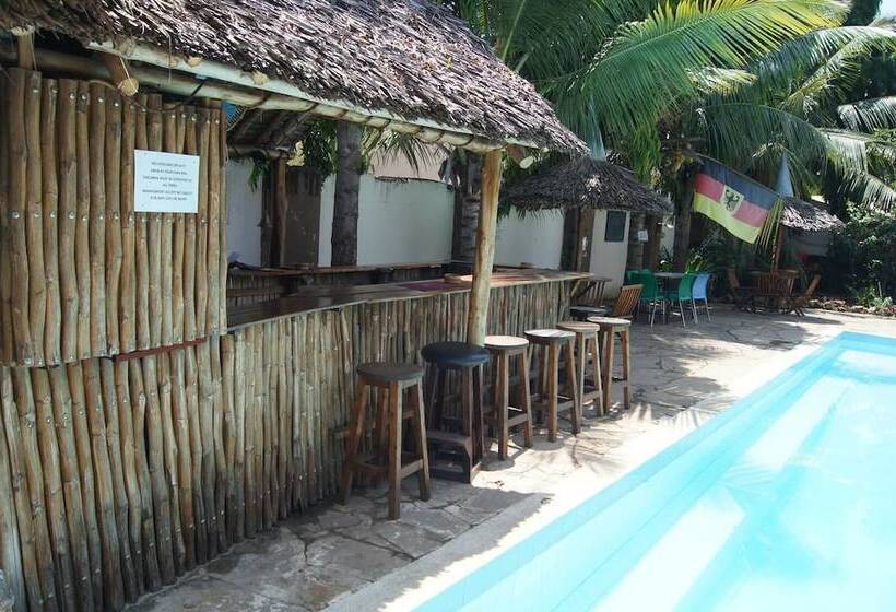 هاستل Tulia House Backpackers