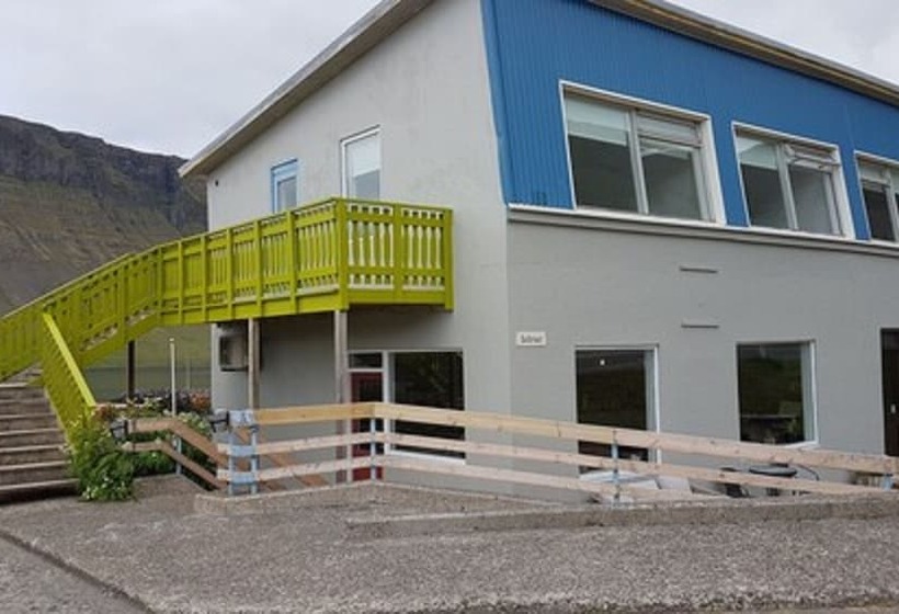 تختخواب و صبحانه Harbour Inn  Guesthouse