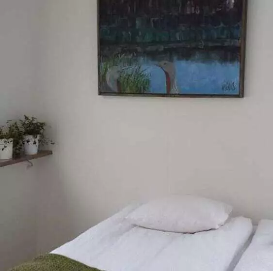 تختخواب و صبحانه Harbour Inn  Guesthouse