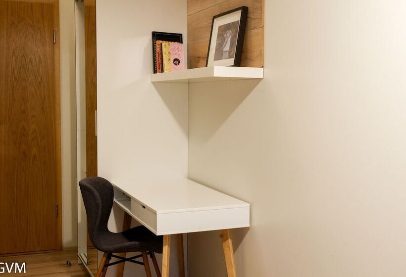 تختخواب و صبحانه Harbour Inn  Guesthouse