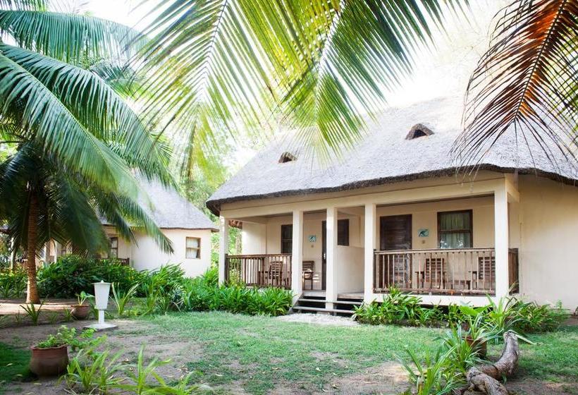 هتل Auberge De Grand Popo