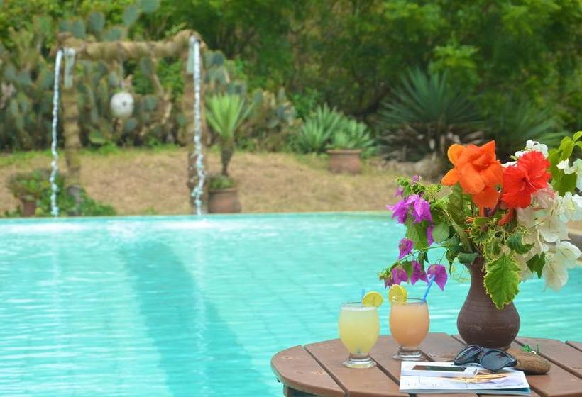 هتل Auberge De Grand Popo