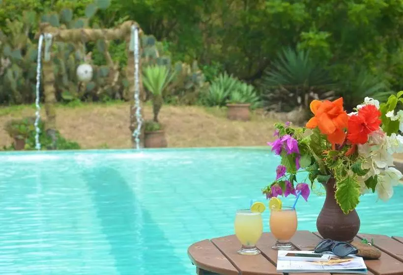 هتل Auberge De Grand Popo